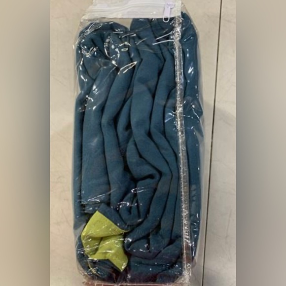 Blazing Needles 108-inch Twill Insulated Blackout 2-Tone Reversible Panel Pair - Picture 5 of 5